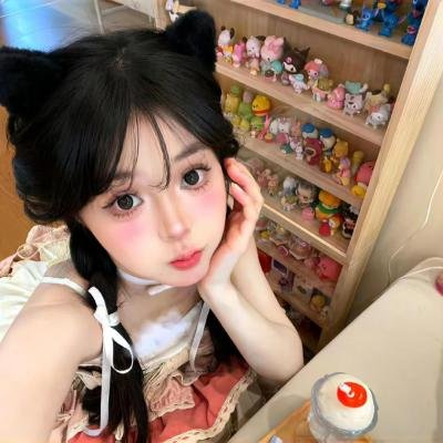 闭上眼睛活着很容易